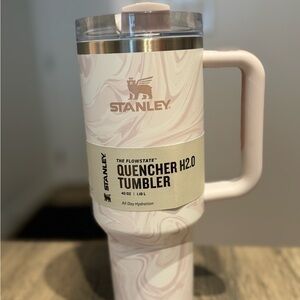 STANLEY 40 oz Quencher H20 tumbler